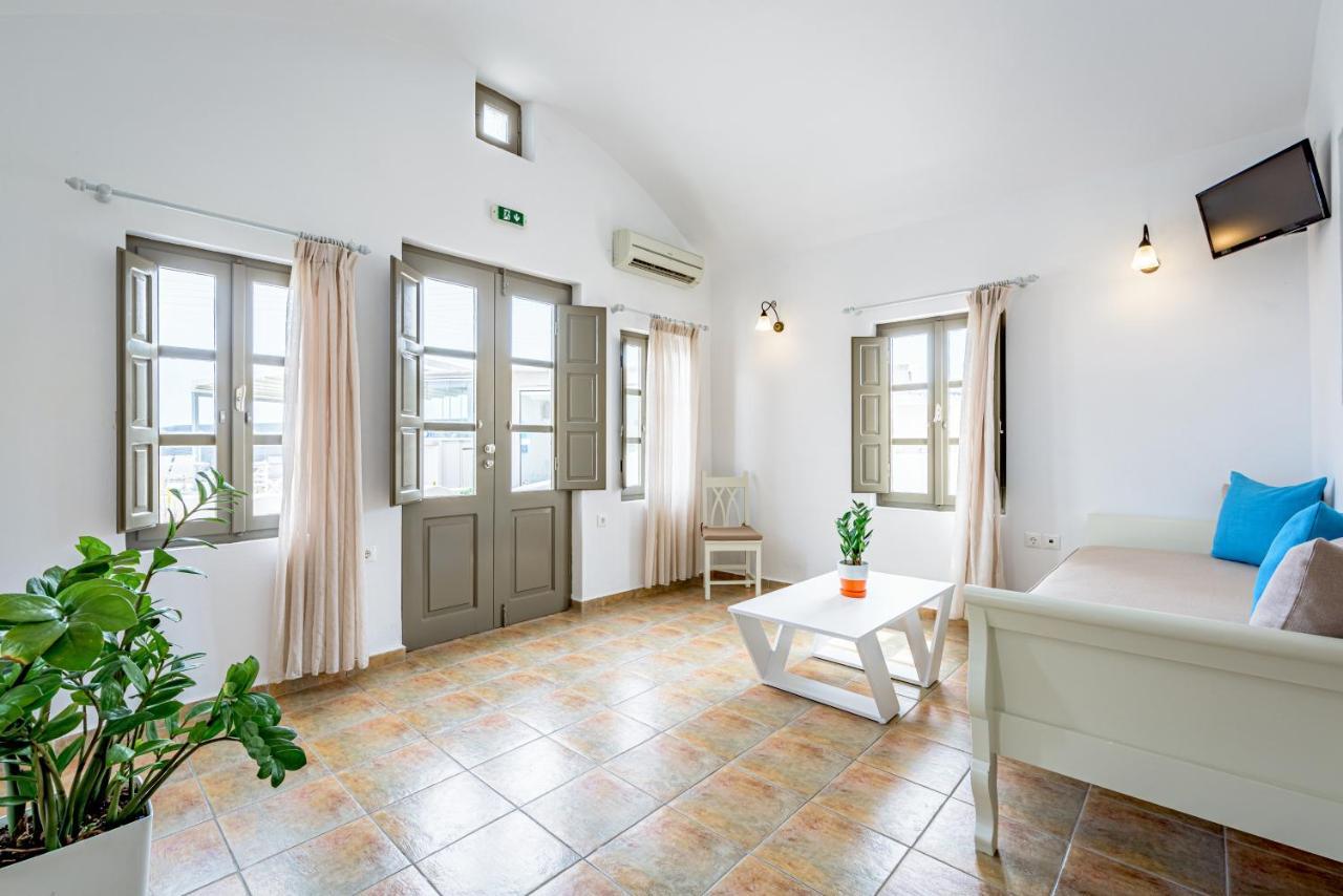 En Plo Boutique Suites Oía Dış mekan fotoğraf
