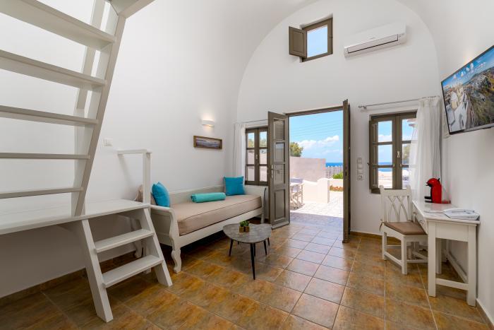En Plo Boutique Suites Oía Oda fotoğraf
